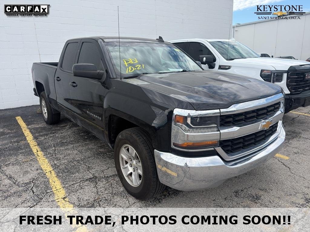 Used 2019 BLACK Chevrolet LT image 1