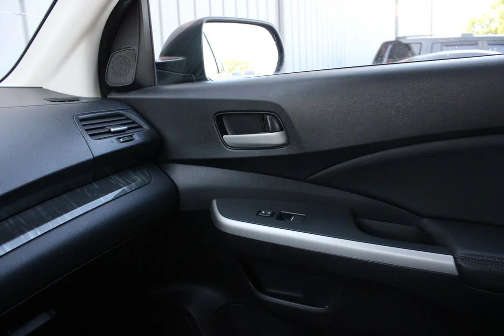 Used 2013 Gray Honda EX-L image 22