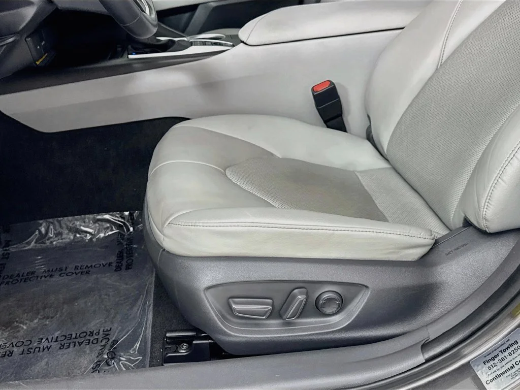 Used 2021 Predawn Gray Mica Toyota XLE image 23