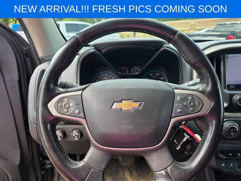Used 2021 BLACK Chevrolet 4WD Z71 image 11