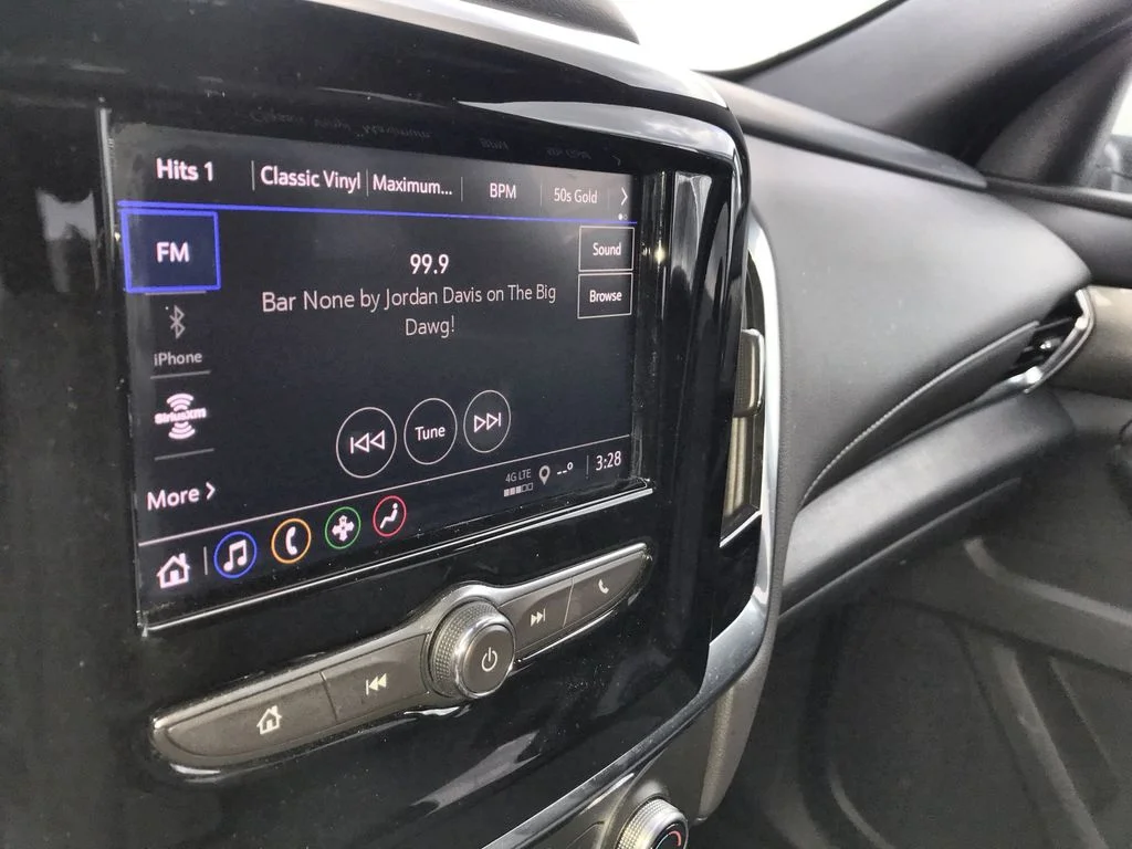 Used 2023 White Chevrolet LT image 16