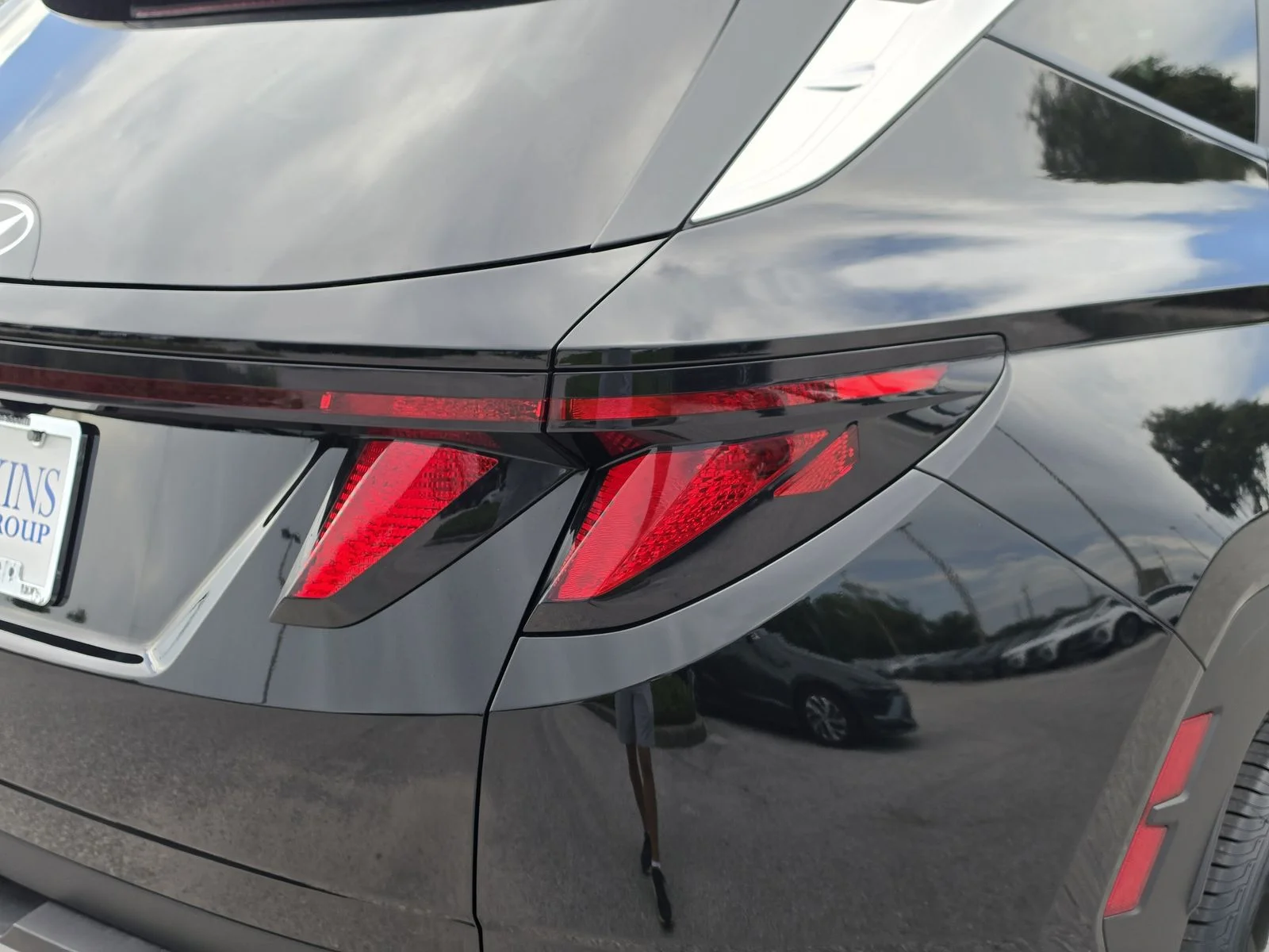 Used 2024 Black Hyundai SEL image 14