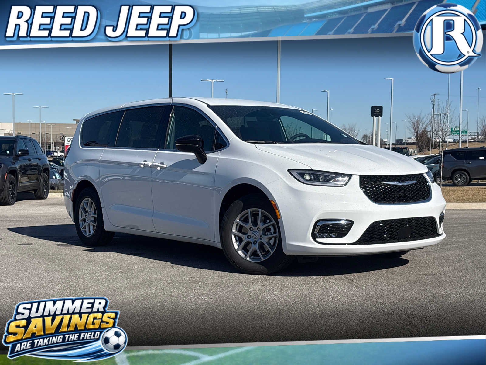 2026 Chrysler Pacifica Select's photo