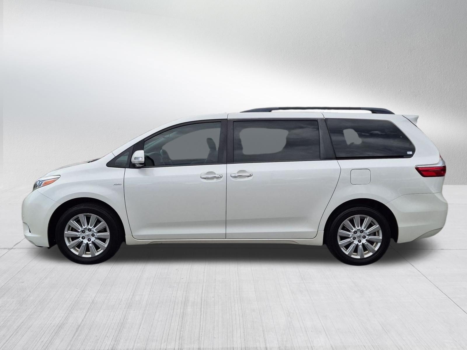 Used 2017 Blizzard Pearl Toyota Limited image 2
