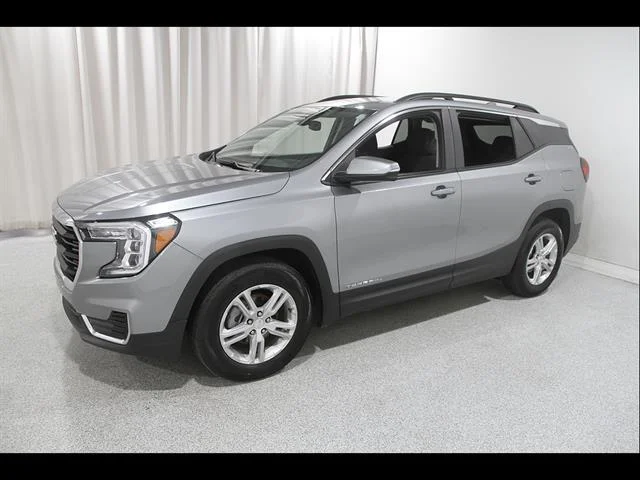 2023 GMC Terrain SLE - Photo 3