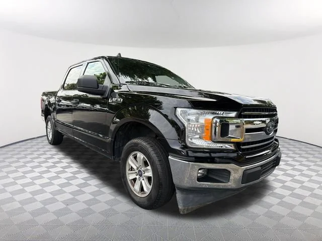 Used 2020 Black Ford XL image 3