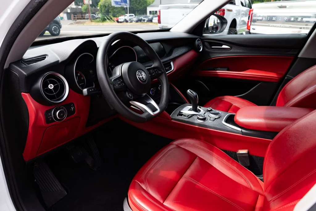 Used 2021 White Alfa Romeo Sprint image 19