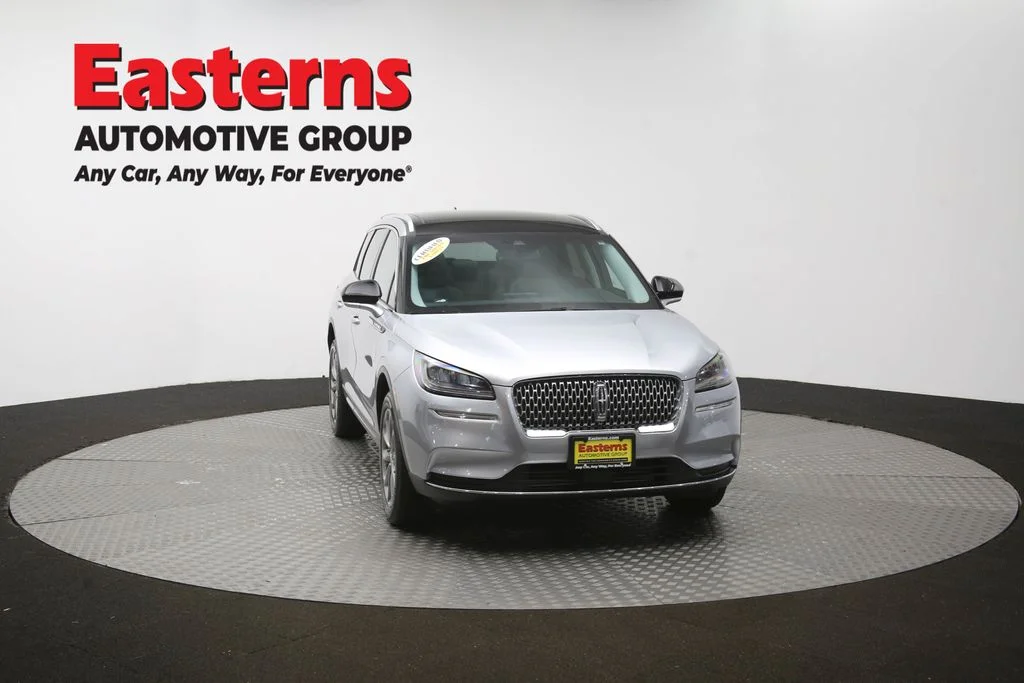Used 2022 Silver Lincoln Standard image 53