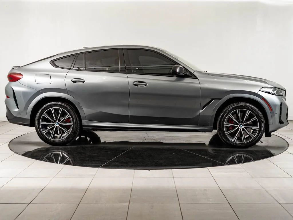 Used 2024 Skyscraper Grey Metallic BMW M60i image 11