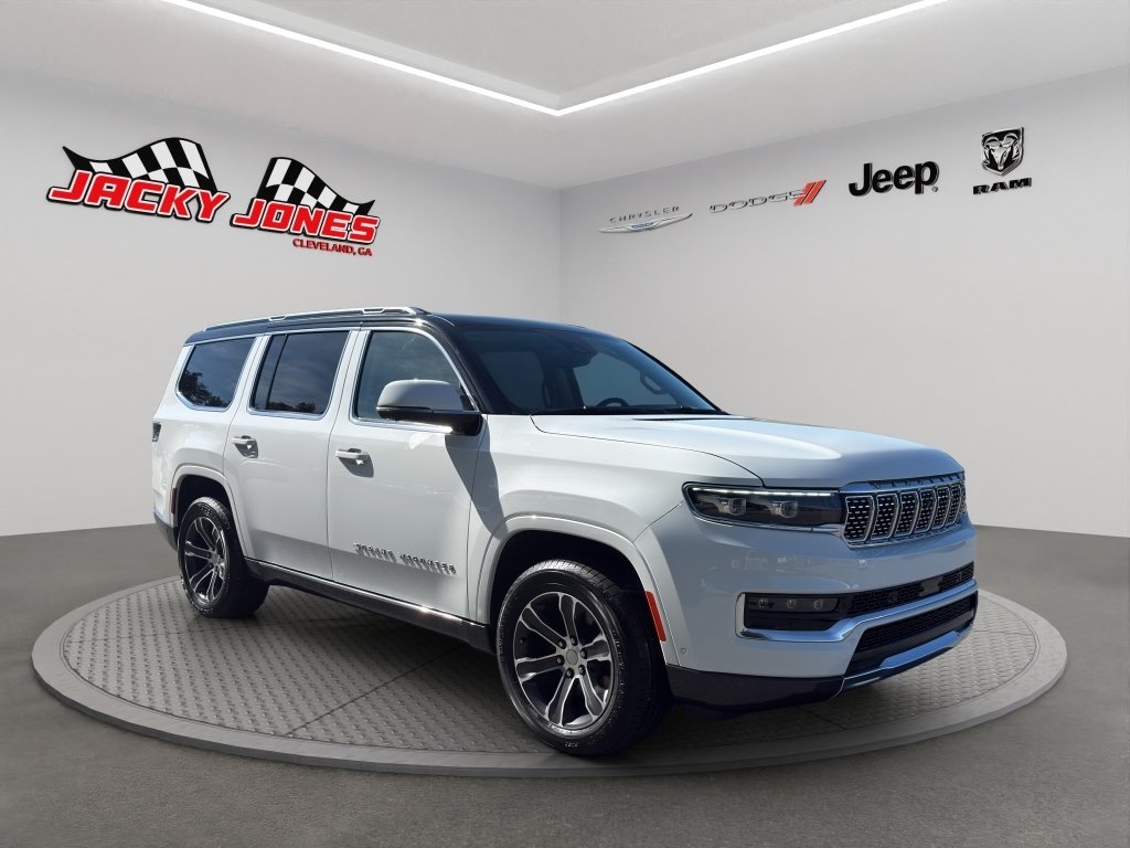 Used 2022 Bright White Clearcoat Jeep Series I image 12
