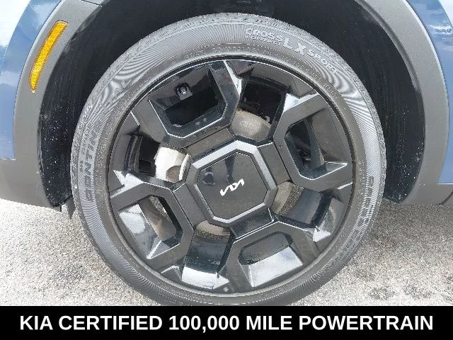 Used 2024 Black Kia X-Line EX image 9