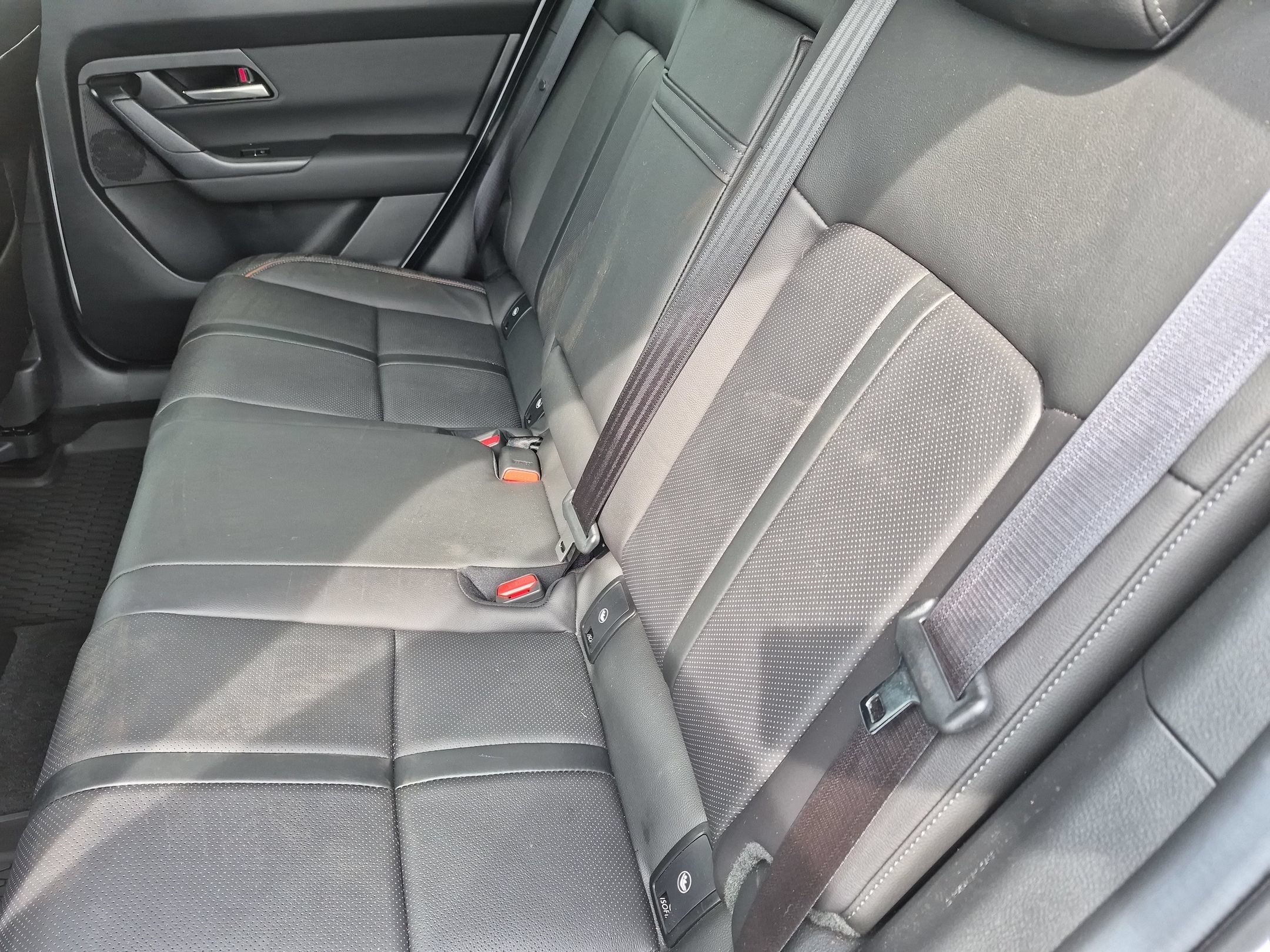 Used 2026 Wind Chill Pearl Mazda Premium Plus image 30