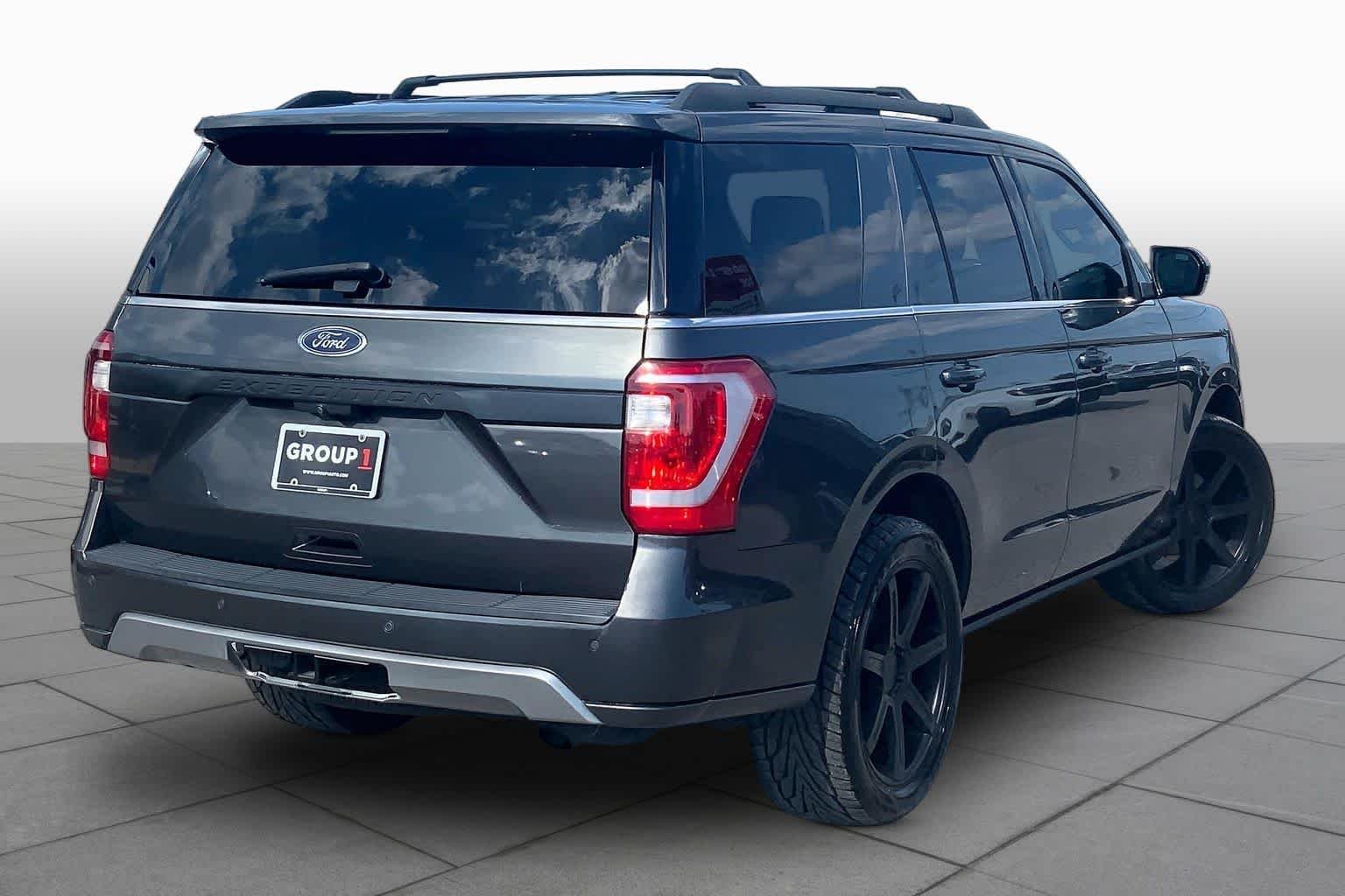Used 2020 Magnetic Metallic Ford XLT image 12