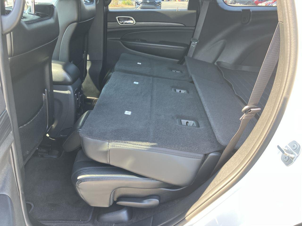 Used 2019 White (Bright White Clearcoat) Jeep Altitude image 24