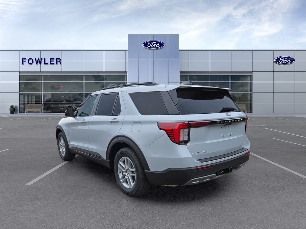 New 2026 Space White Metallic Ford Active image 7