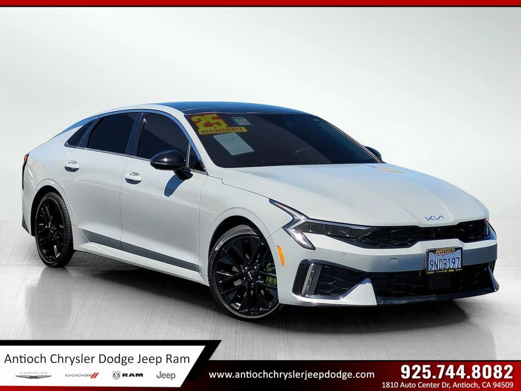 2025 Kia Optima GT FWD's photo