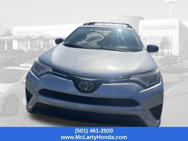 Used 2018 Silver Toyota LE image 13