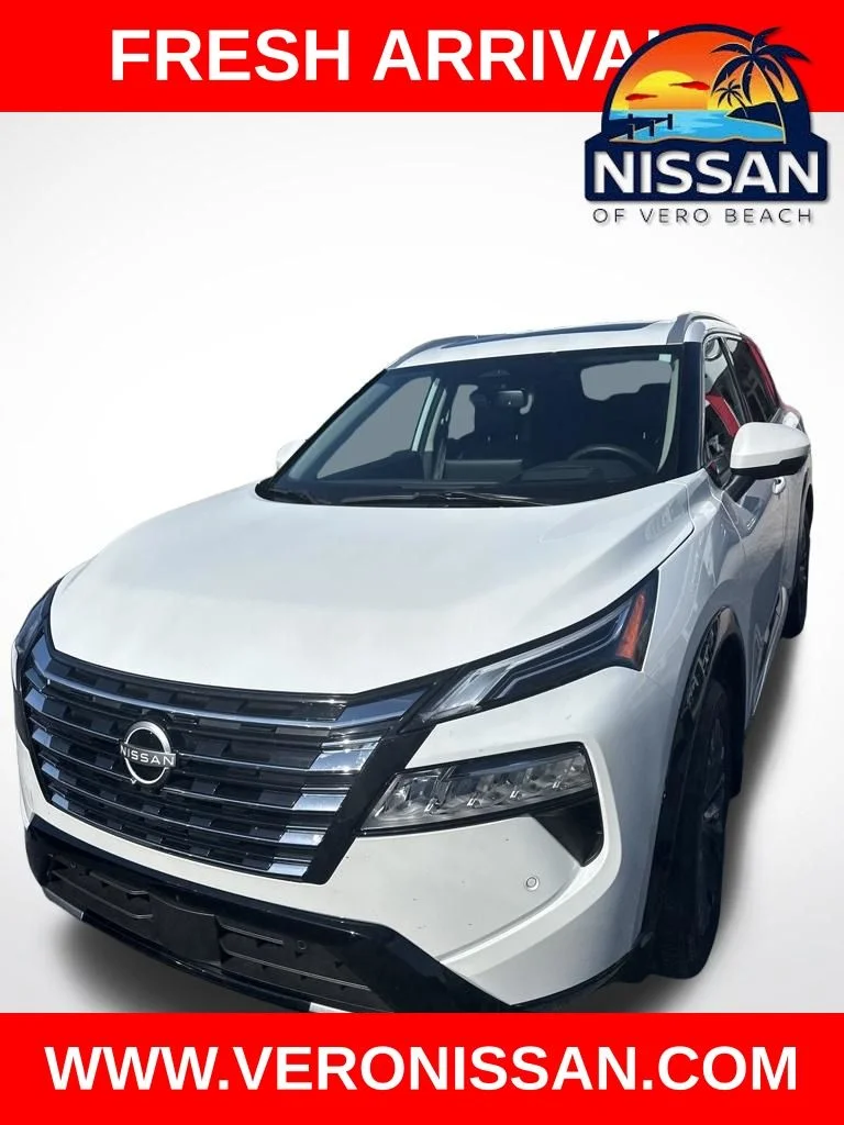 2024 Nissan Rogue Platinum FWD's photo