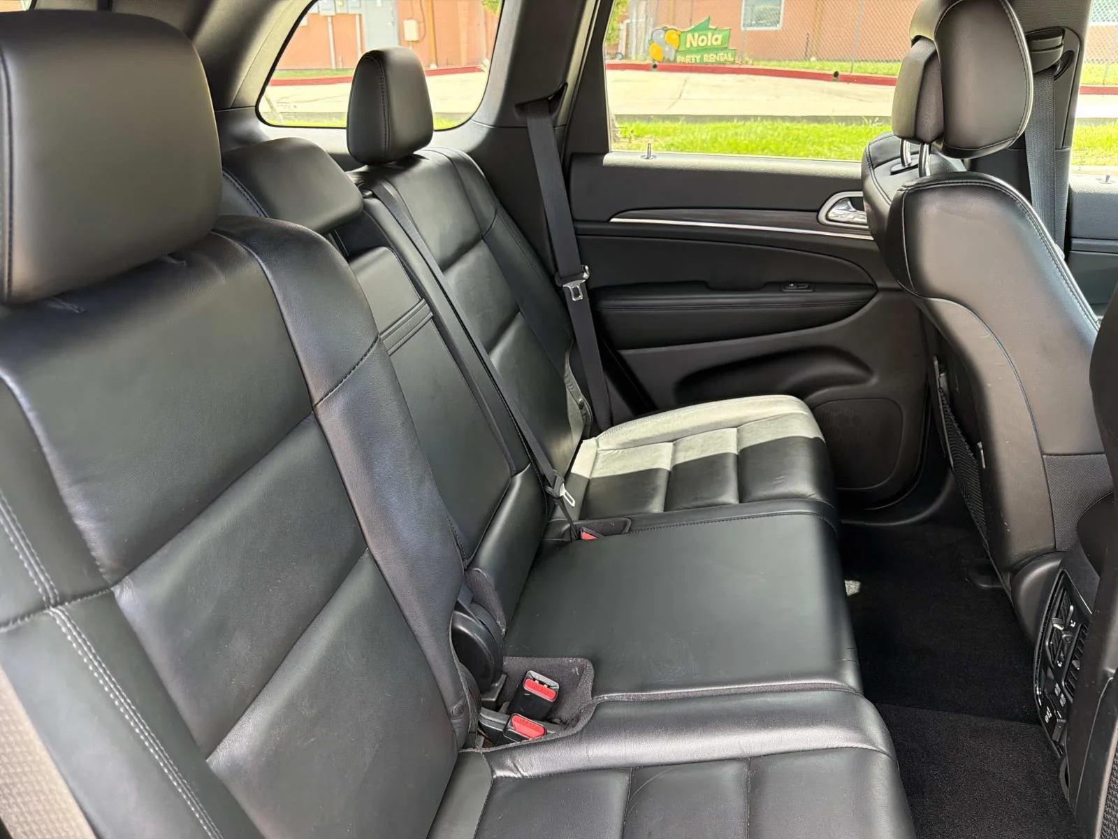 Used 2020 Black Jeep Limited 4x2 image 9