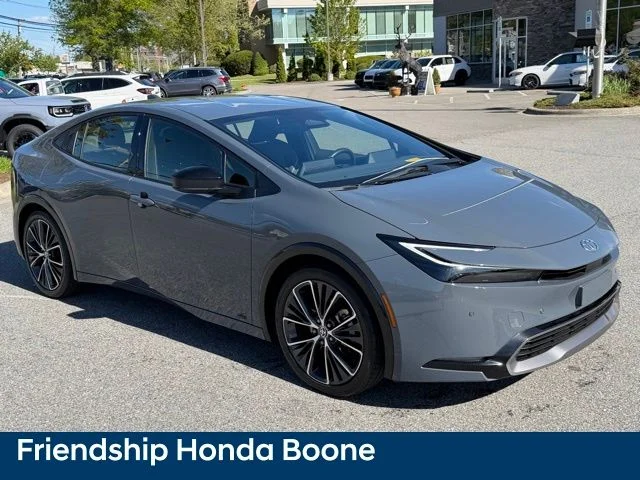 Used 2024 Gray Toyota XLE image 3