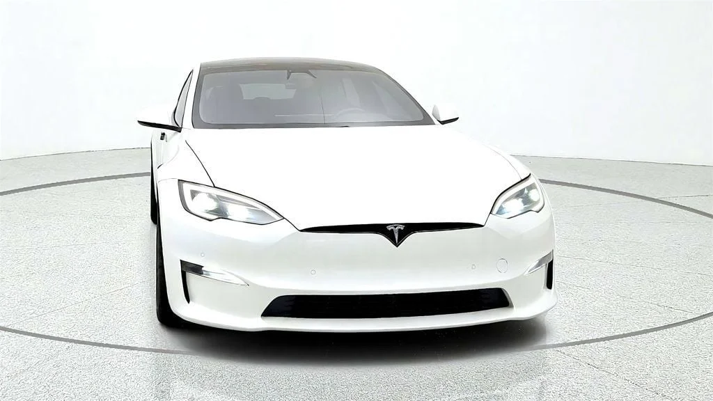 Used 2022 Pearl White Multi-Coat Tesla Plaid AWD image 2