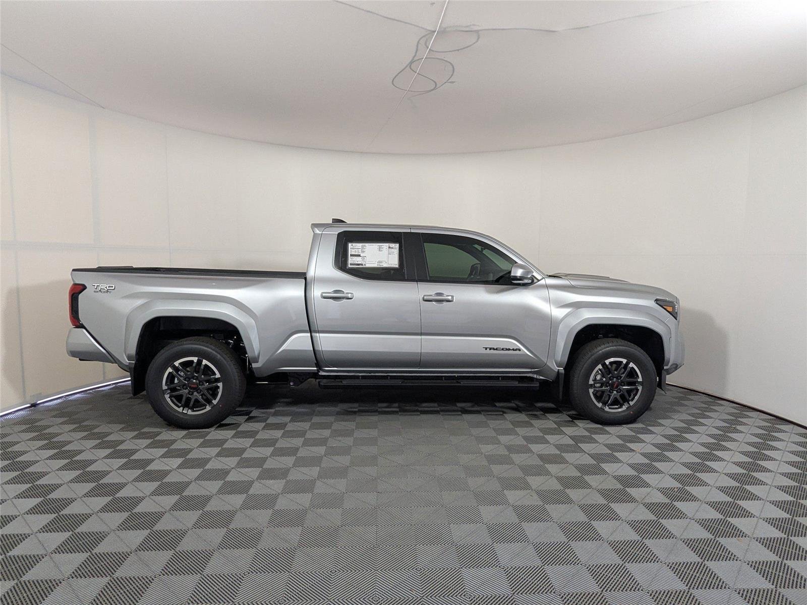 2026 Toyota Tacoma TRD Sport - Photo 4