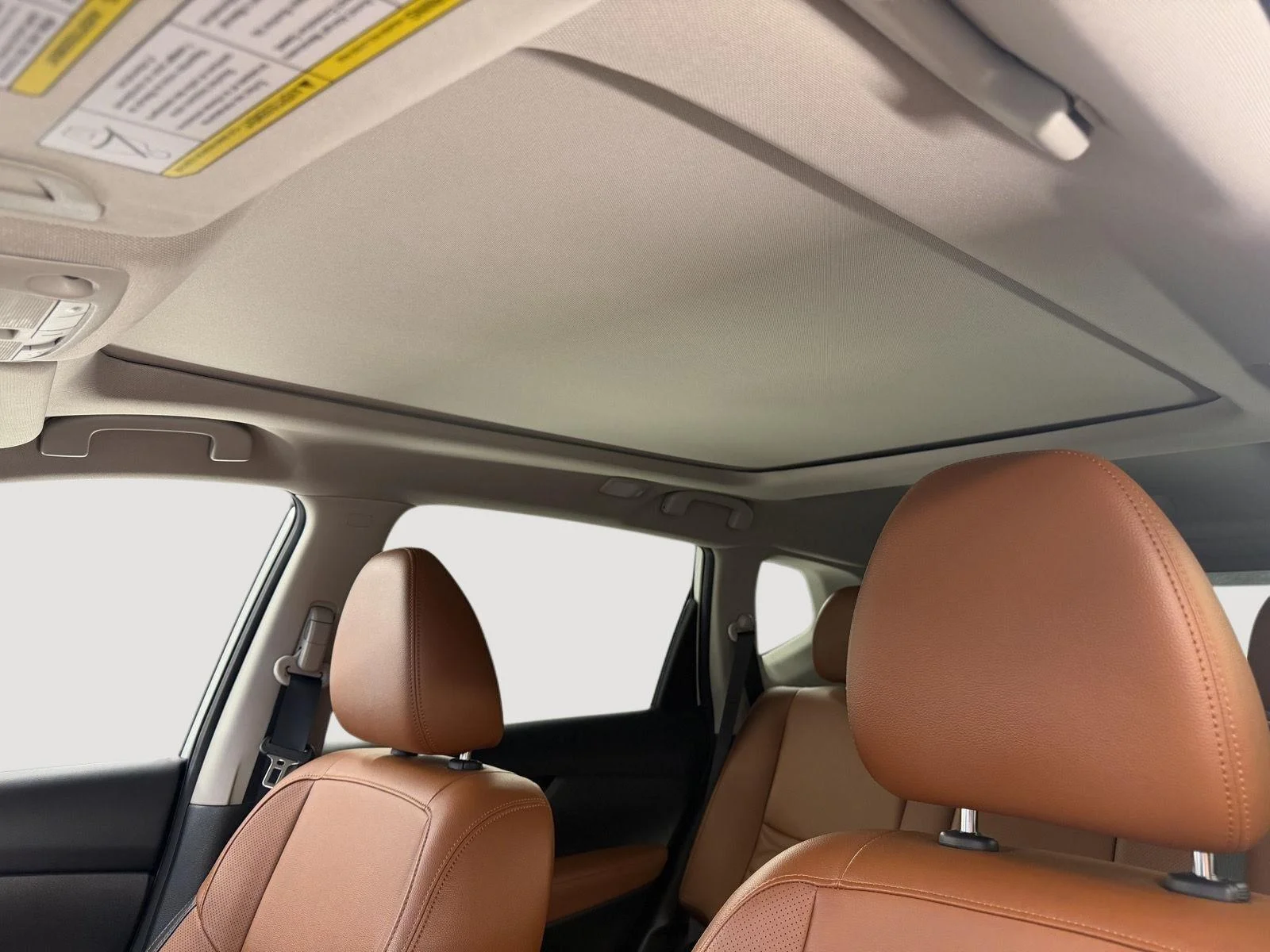 Used 2019 Pearl White Tricoat Nissan SL image 4