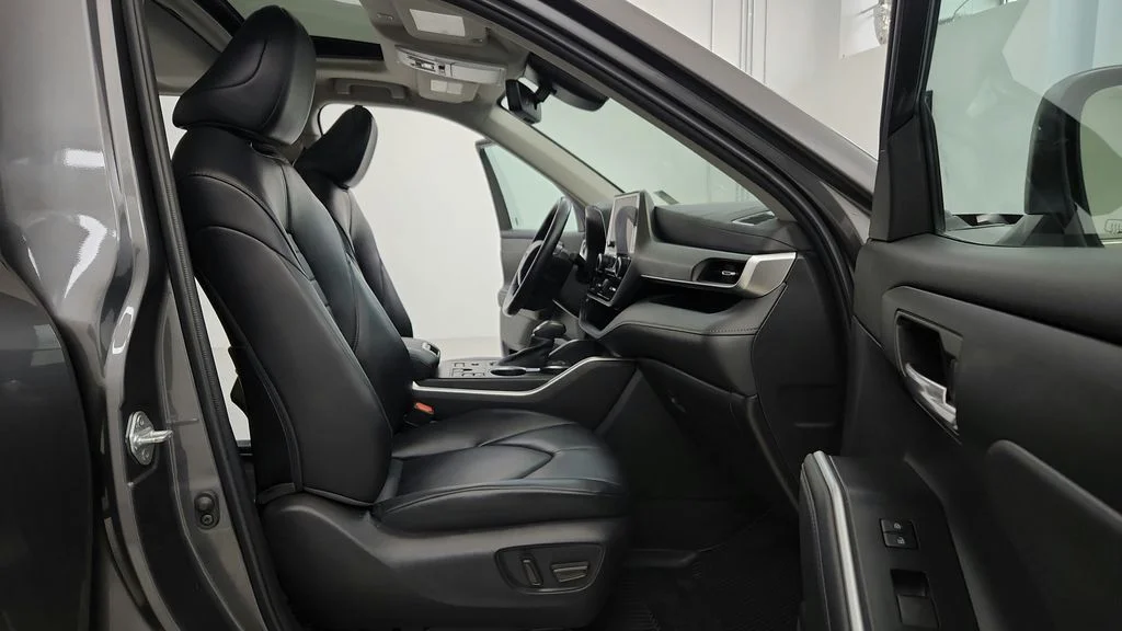 Used 2023 Gray Toyota XLE image 14