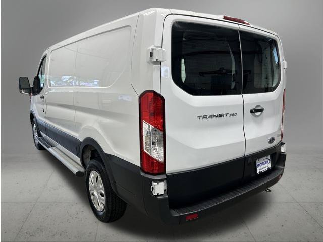 Used 2025 Oxford White Ford Base image 3