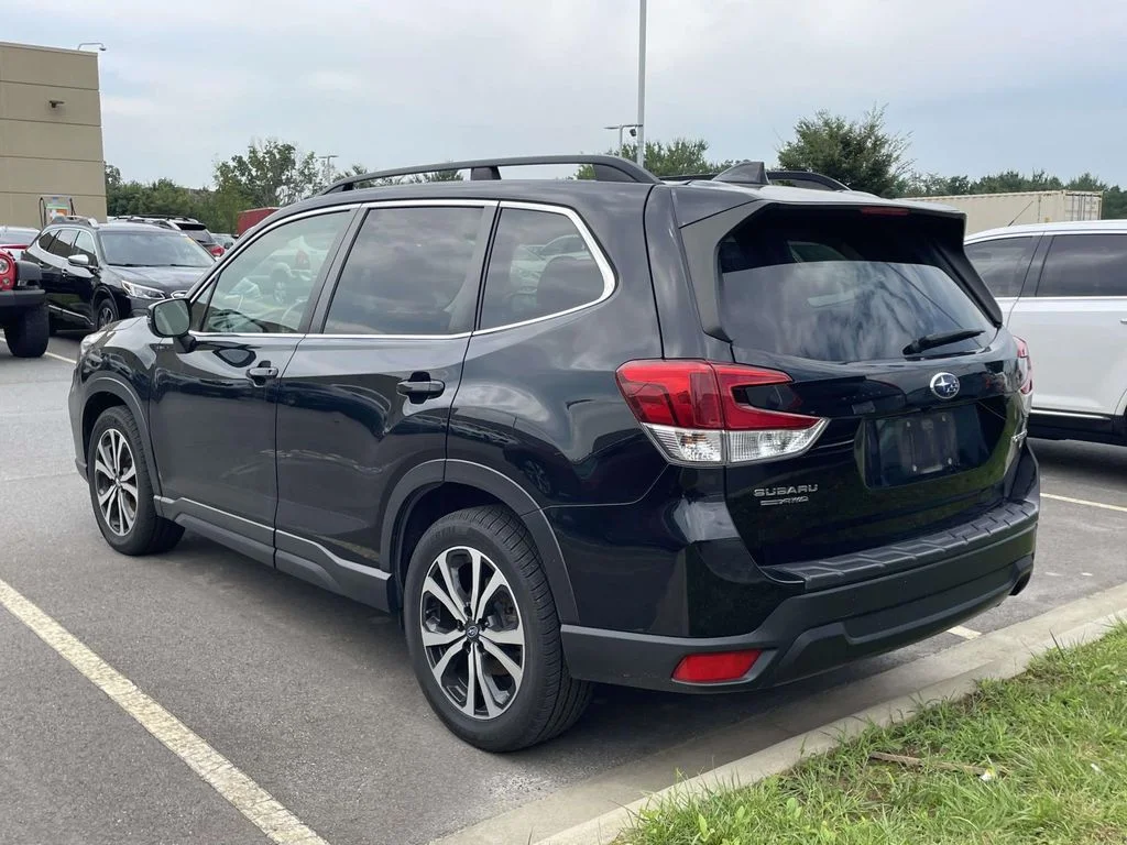Used 2019 Crystal Black Silica Subaru Limited image 3