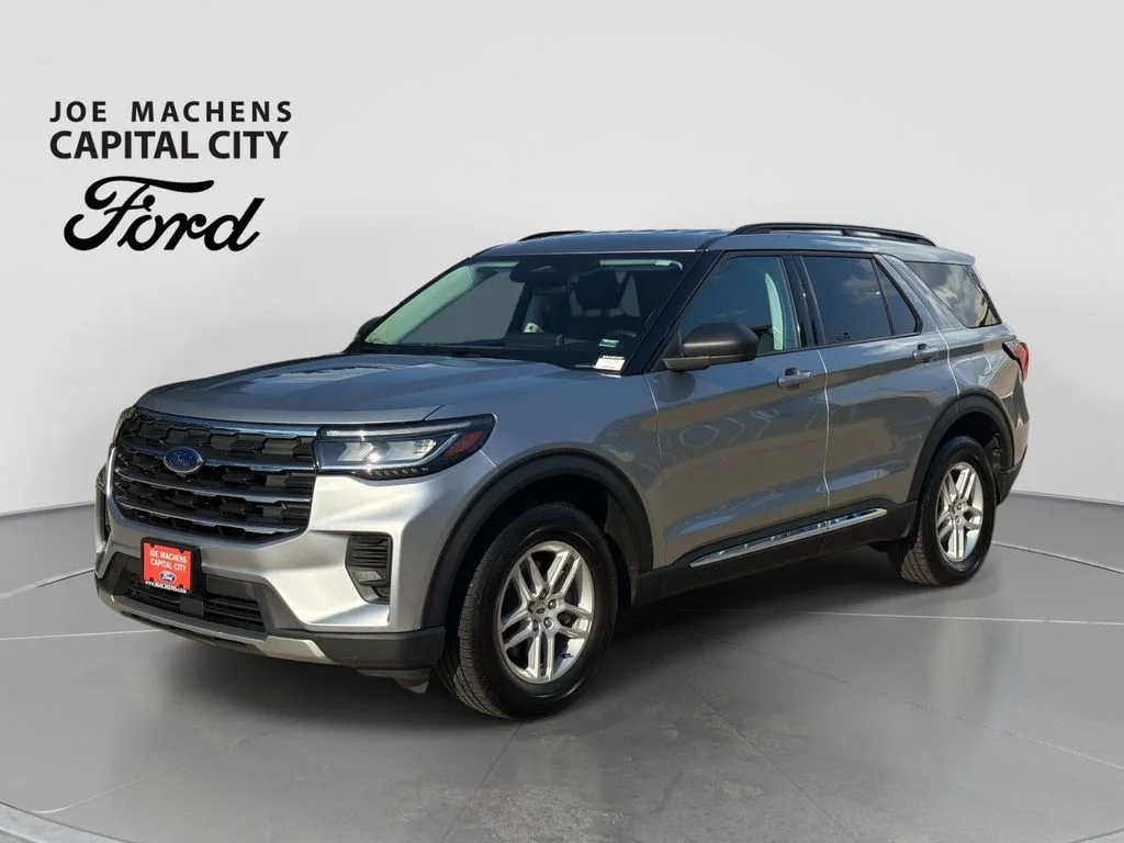 Used 2025 Silver Ford Active image 9