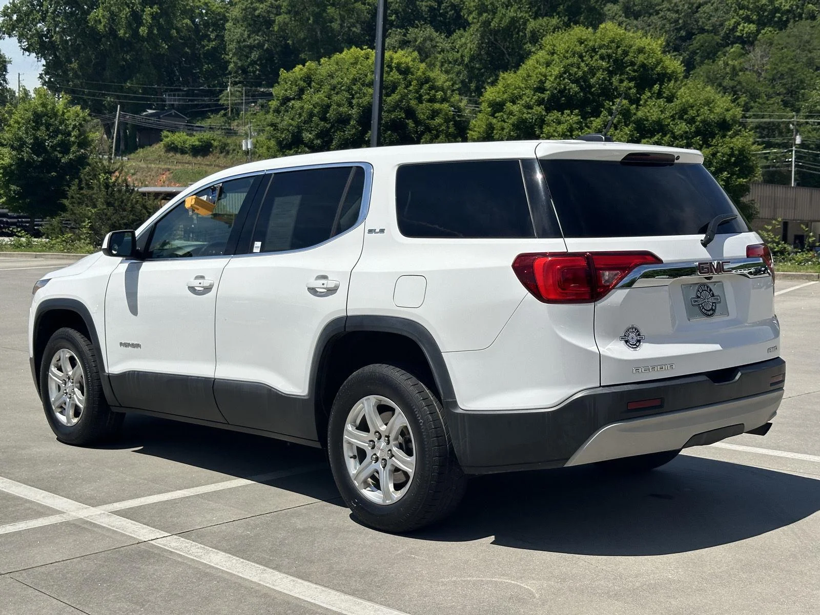 Used 2019 Summit White GMC SLE image 5