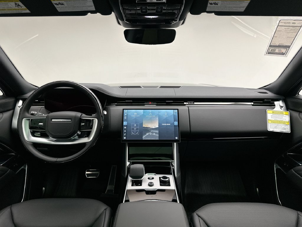 New 2027 Santorini Black Metallic Land Rover SE image 8
