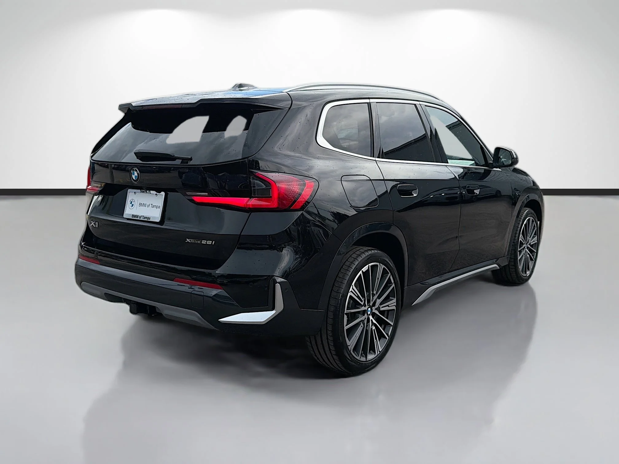 New 2026 Jet Black BMW xDrive28i image 3