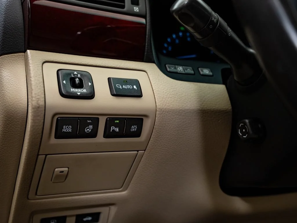 Used 2011 Obsidian Lexus 460 image 42