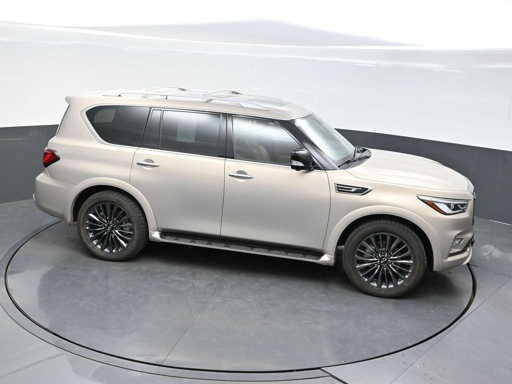 Used 2024 Beige INFINITI Sensory image 31