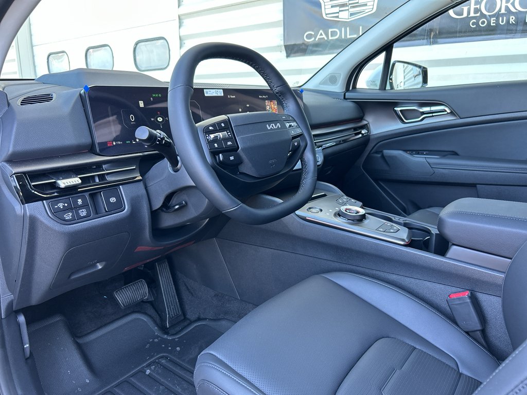 New 2026 Snow White Pearl Kia SX Prestige image 10