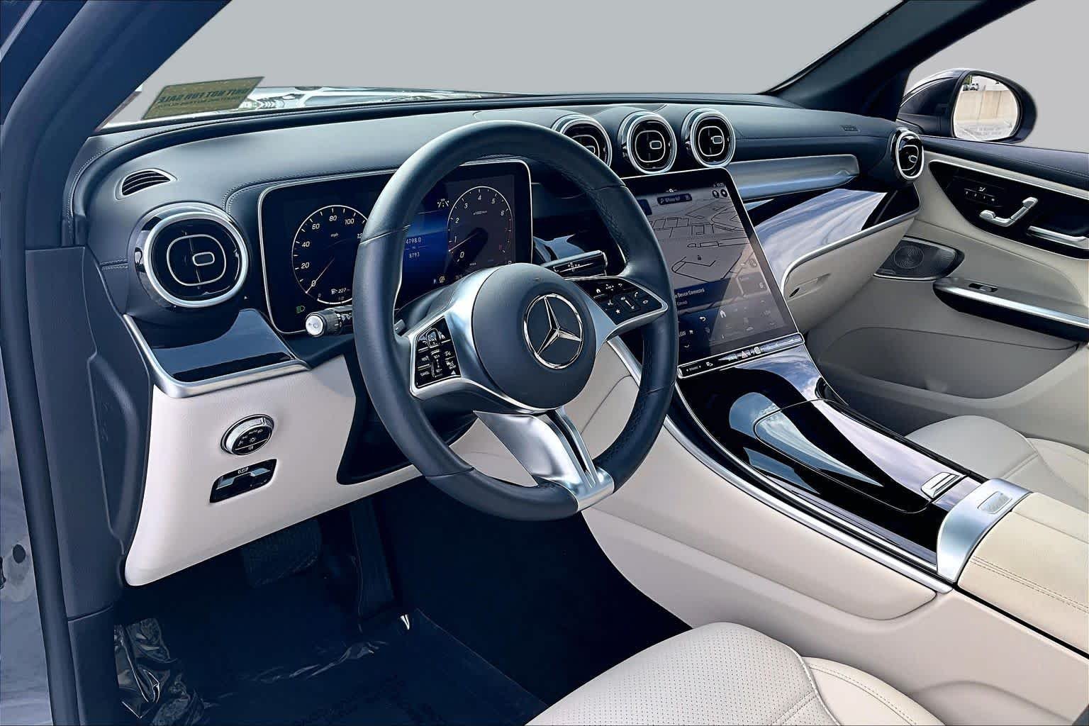 Used 2024 Graphite Grey Metallic Mercedes-Benz GLC 300 image 17