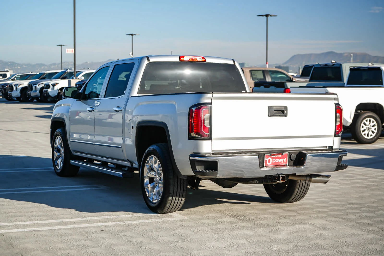 Used 2016 Quicksilver Metallic GMC SLT image 8