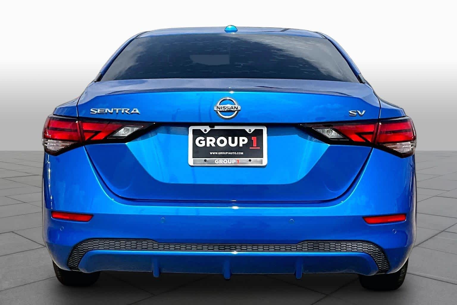 Used 2023 Electric Blue Metallic Nissan SV image 5