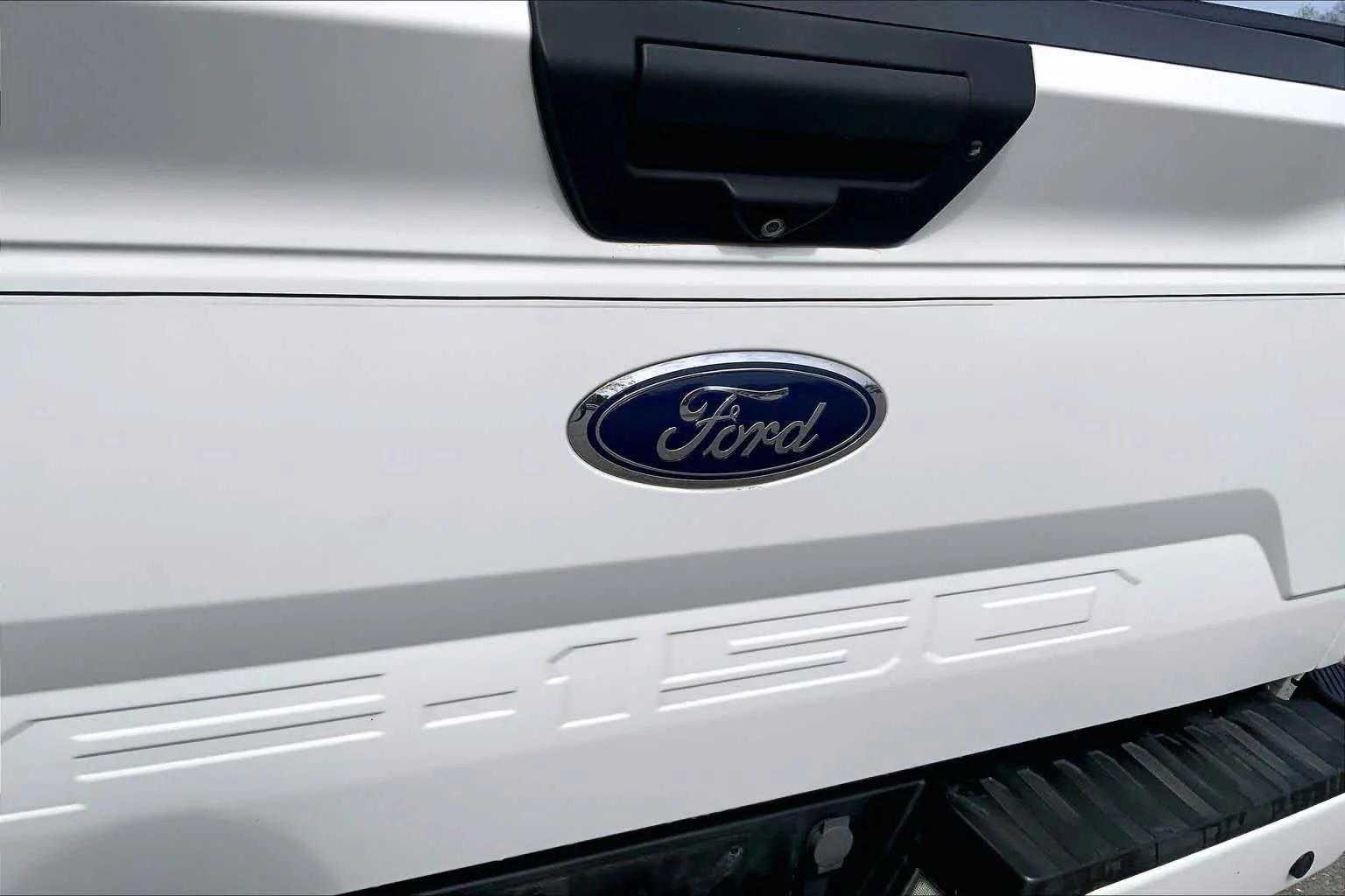 Used 2018 Oxford White Ford XL image 33