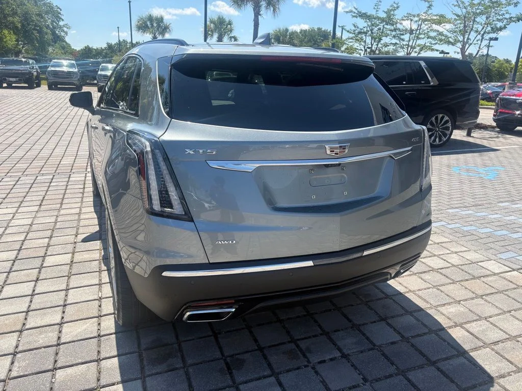Used 2023 Silver Cadillac Sport image 8