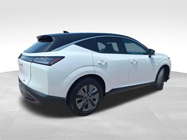 Used 2025 White Nissan SL image 8