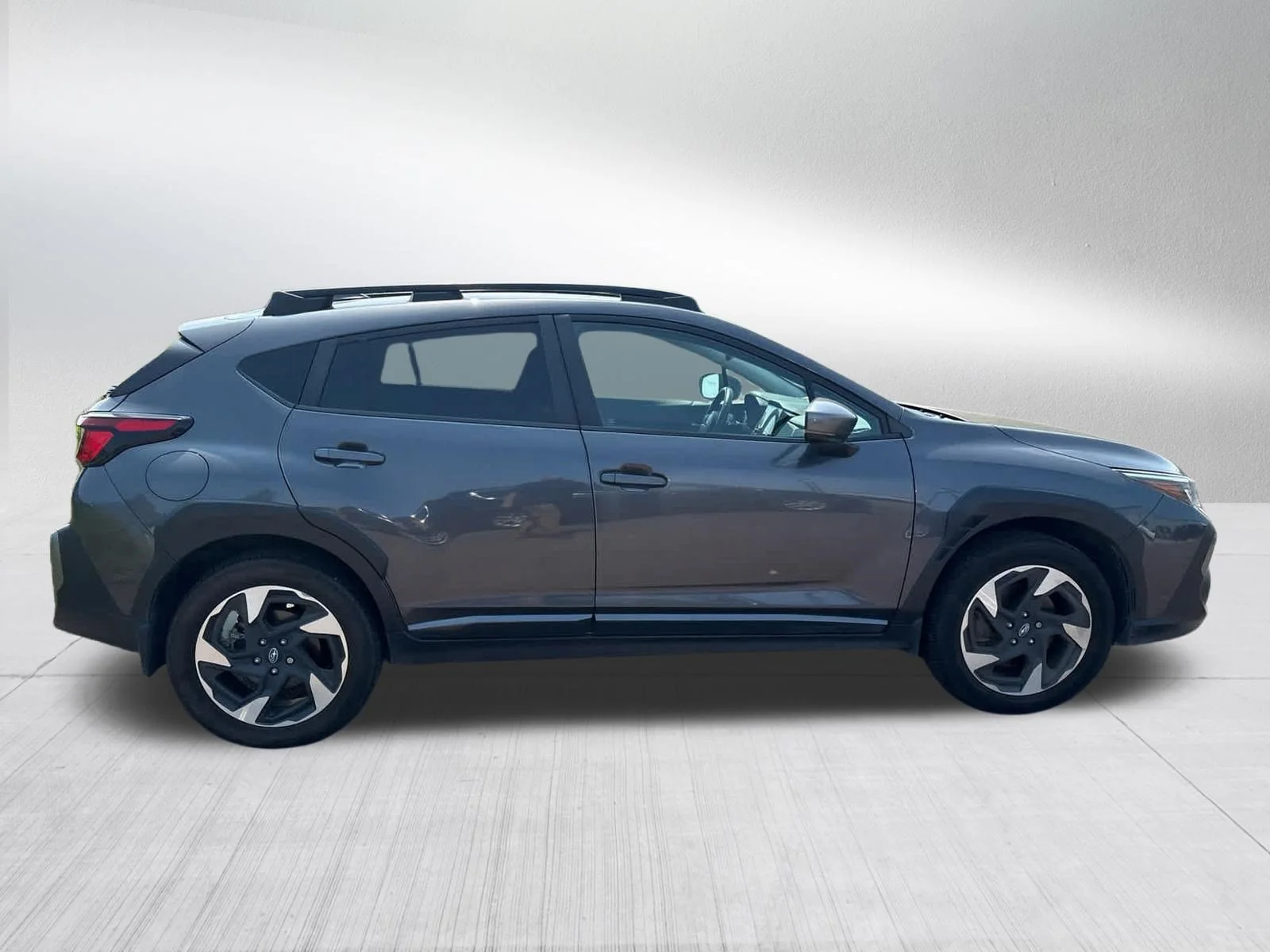 Used 2024 Magnetite Gray Metallic Subaru Limited image 6