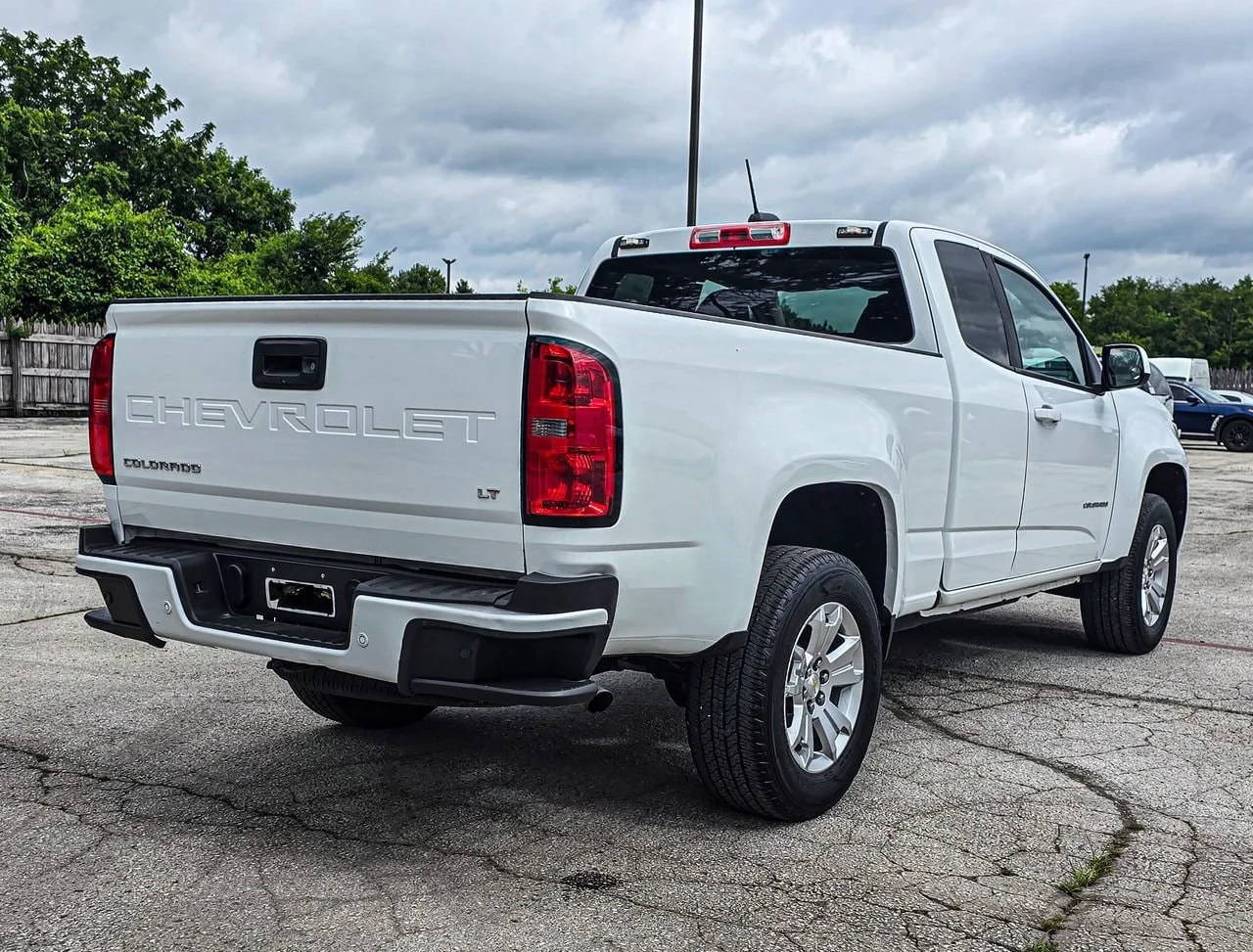 Used 2022 Summit White Chevrolet LT image 6