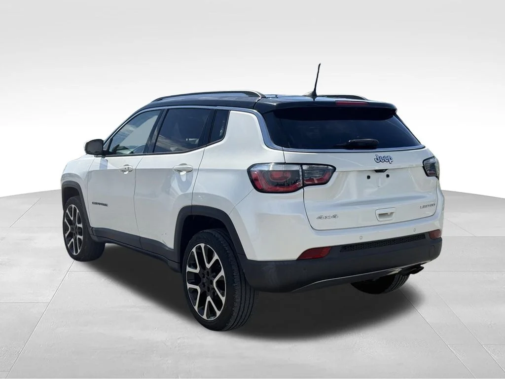 Used 2018 White Jeep Limited image 3
