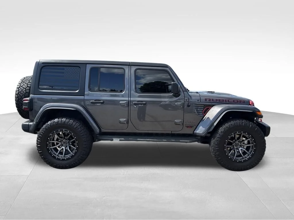 Used 2023 Gray Jeep Rubicon image 7