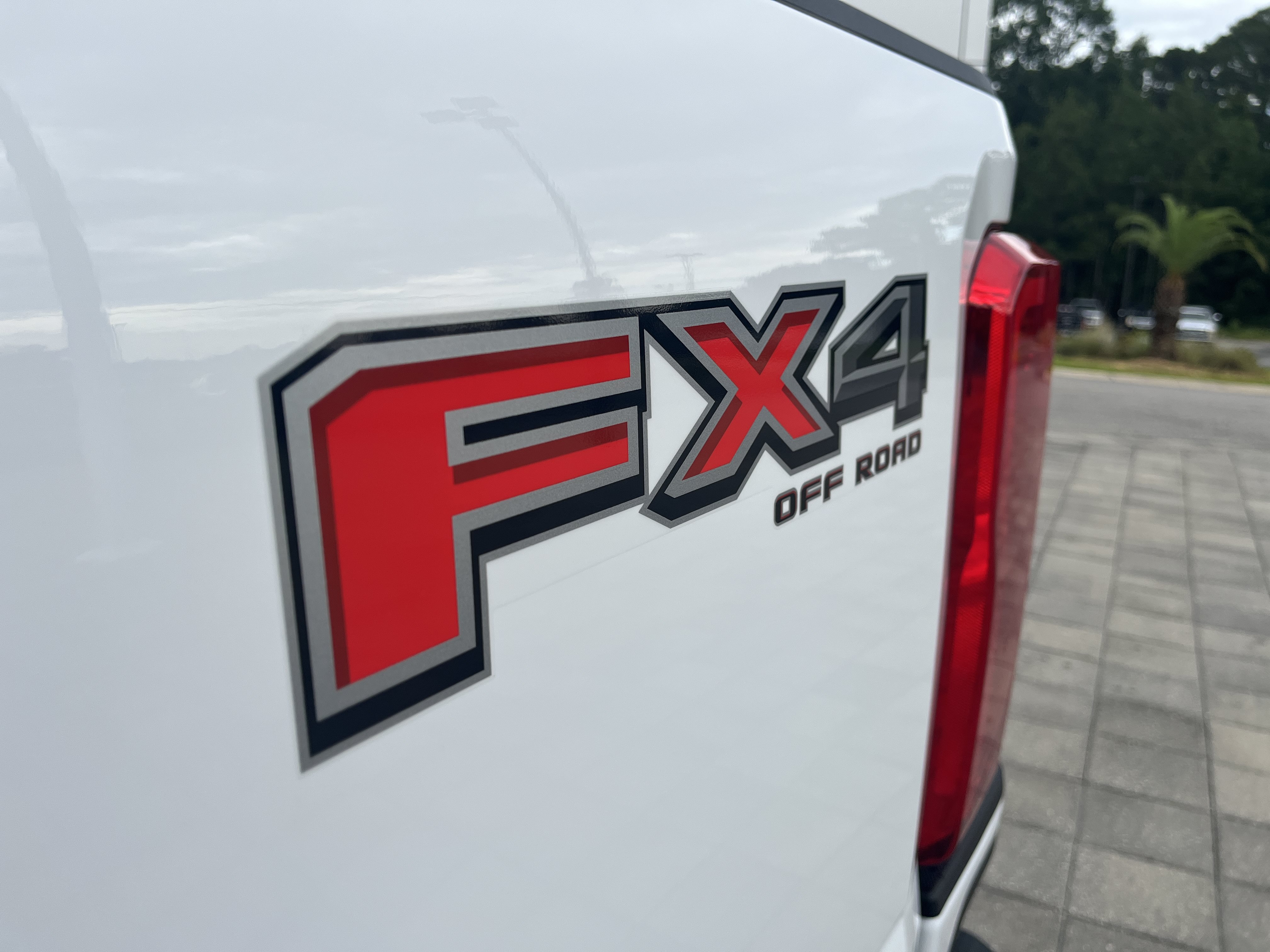 New 2026 Oxford White Ford F-250® XL image 11