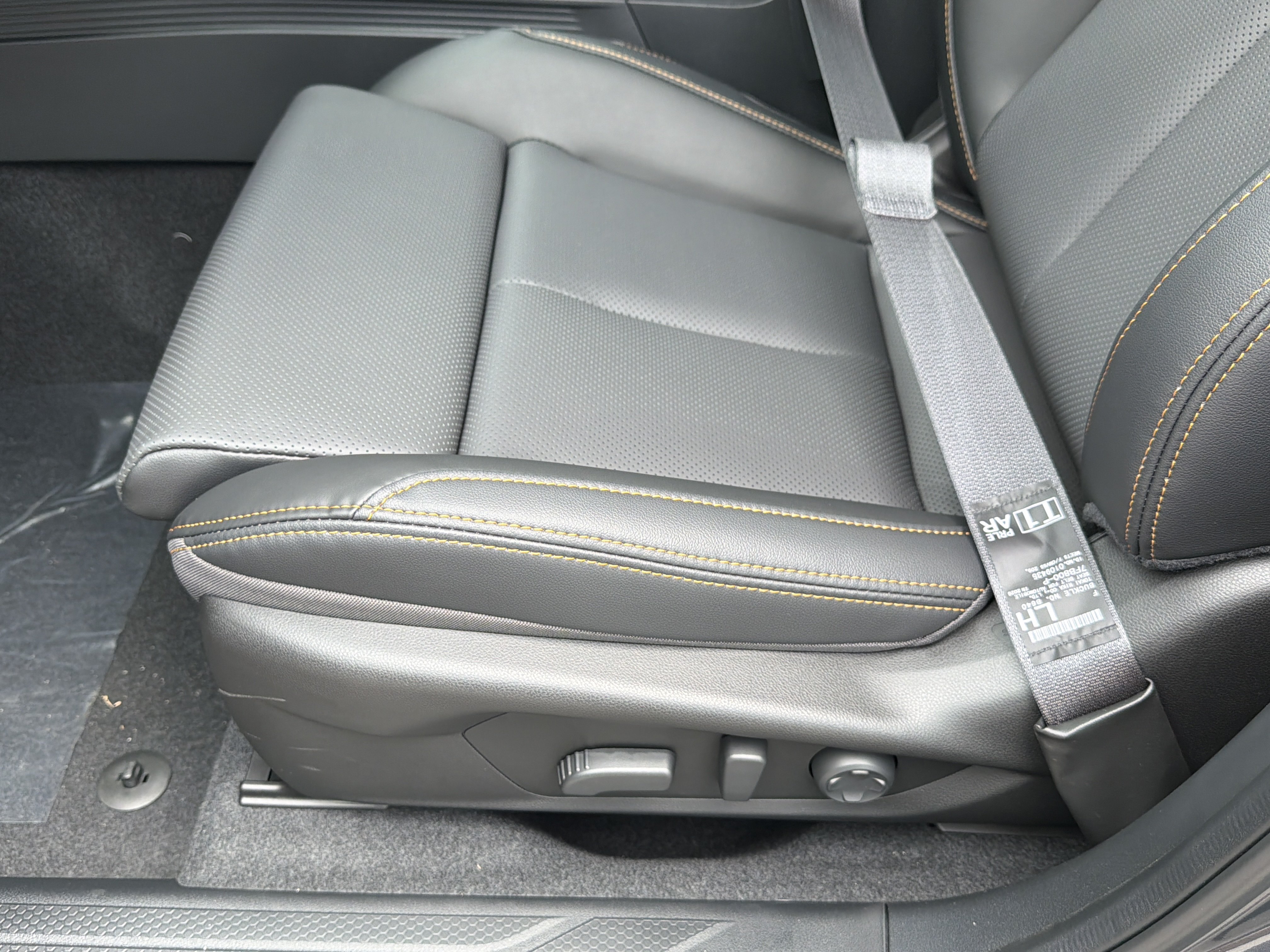 New 2026 MAGNETITE GRAY METALLIC Subaru Wilderness image 24