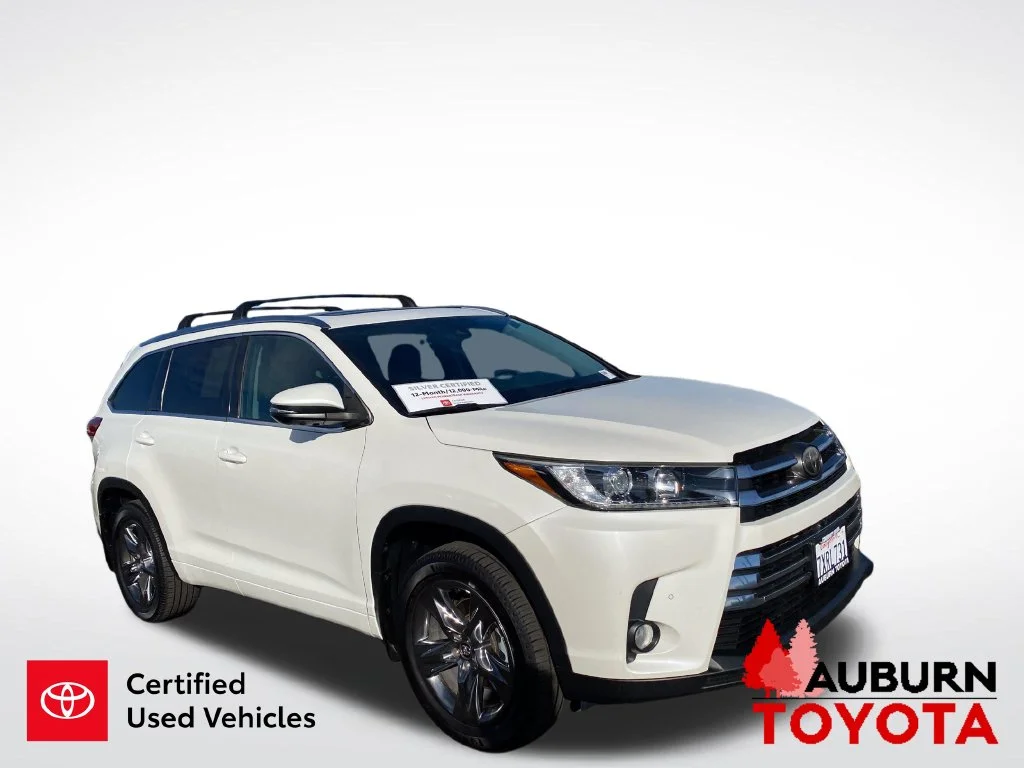 Certified Used 2017 Blizzard Pearl Toyota Limited Platinum image 4